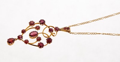 Lot 612 - Edwardian garnet pendant on chain