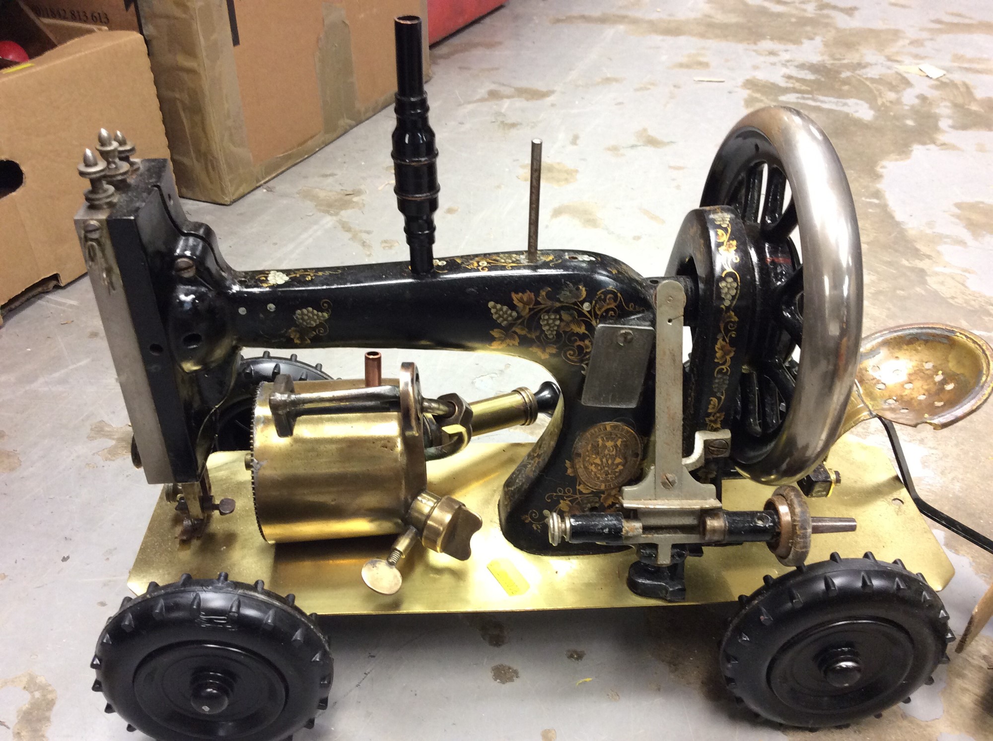 Lot 348 - Unusual steam engine, modelled from a sewing