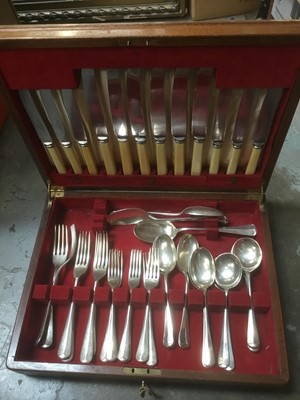 Lot 257 - Canteen cutlery