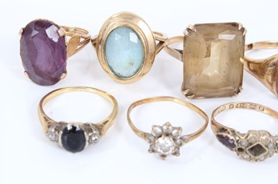 Lot 12 - Eleven gold and yellow metal gem set dress rings