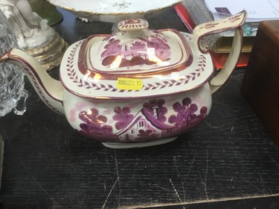 Lot 139 - Early 19th century lustre teapot together with a Wedgwood bowl, Chinese Foo Dog and other ceramics
