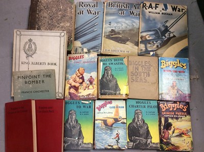 Lot 439 - Collection of vintage Biggles books, military related books and others