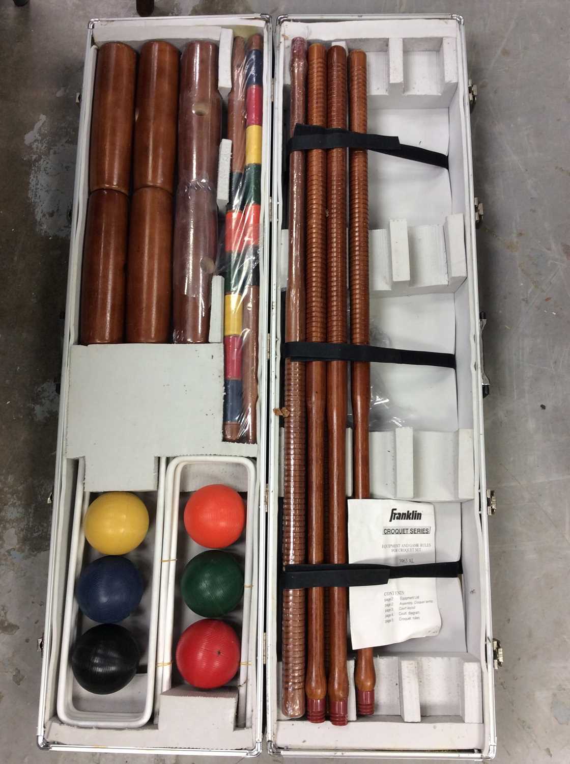 Lot 358 - Franklin croquet set in case