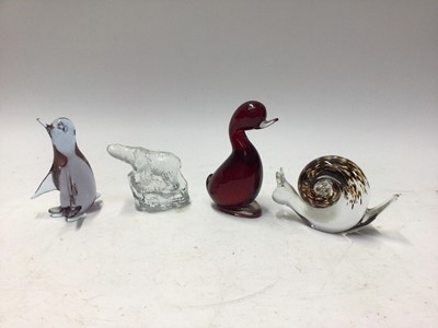 Lot 1045 - Group of Whitefriars animal paperweights