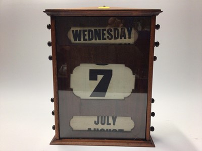 Lot 2209 - Edwardian mahogany perpetual desk calendar