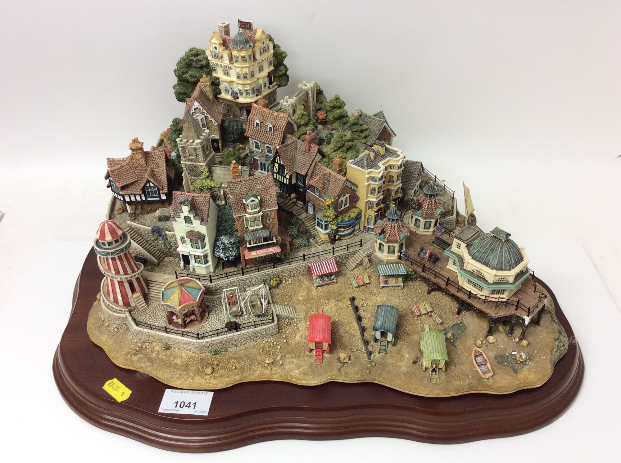 Lot 1041 - Lilliput Lane - Beside The Seaside, limited