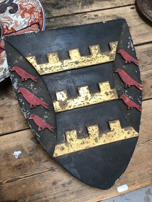 Lot 47 - Victorian carved wood and painted heraldic crest, for wall mounting, 38cm high