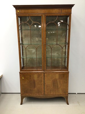 Lot 7 - Good quality Edwardian inlaid mahogany display cabinet