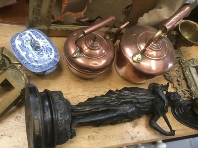 Lot 189 - Sundry metalwares and works of art