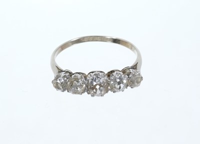 Lot 673 - Antique diamond five stone ring