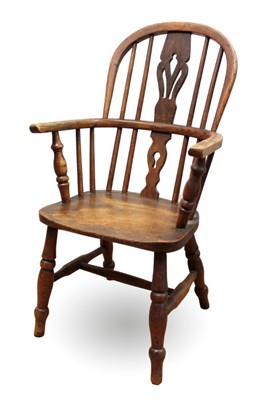 Lot 1334 - 19th century child’s ash and elm Windsor chair