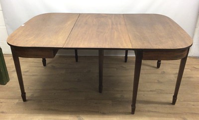 Lot 1094 - Early 19th century mahogany extending dining table
