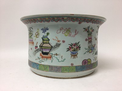 Lot 101 - Fine Chinese famille rose jardinière, late Qing