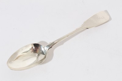 Lot 330 - Victorian Scottish provincial "Elgin" silver fiddle pattern teaspoon