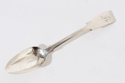 Lot 331 - George III Scottish provincial "Forres" silver fiddle pattern teaspoon