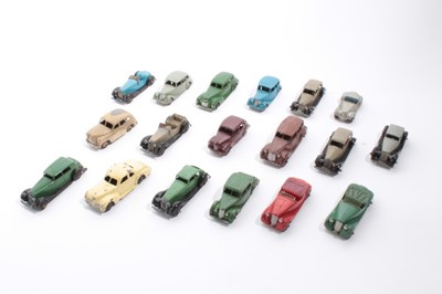 Lot 1600 - Diecast selection of early unboxed Dinky models of saloon cars (qty)