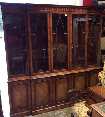 Lot 1506 - Fine quality breakfront two height bookcase by Shard Stebbing