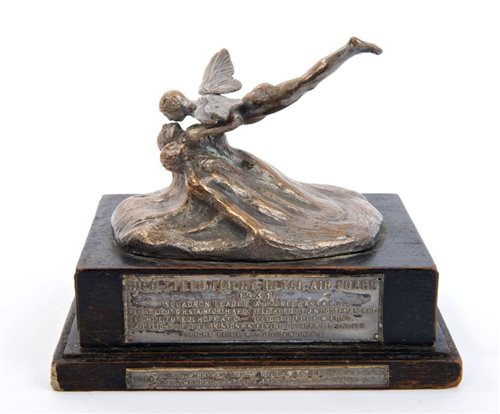 Lot 30 - Rare 1930s Schneider Trophy miniature given to...