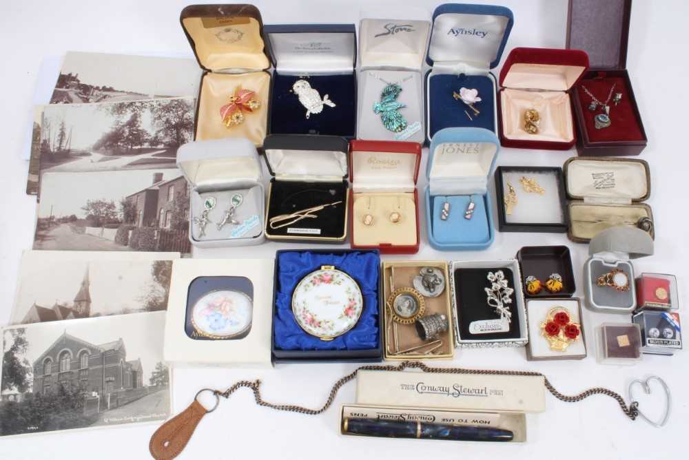 Lot 51 - Group costume jewellery and bijouterie including Conway Stewart fountain pen