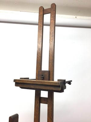 Lot 1478 - A large late 19th century Rowney artist's easel - indistinctly stamped London Artists Colourmen, Made in England on the upper restraint