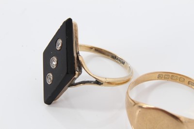 Lot 6 - 18ct gold diamond set black onyx plaque ring and 18ct gold signet ring