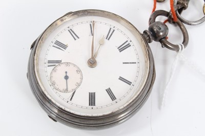Lot 19 - Victorian silver cased pocket watch on silver watch chain