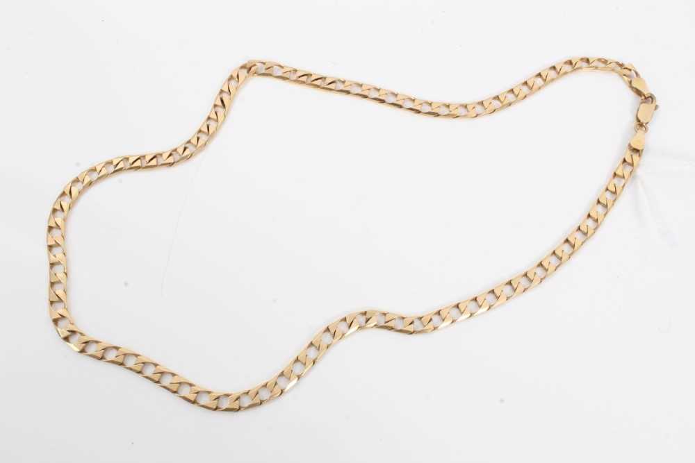 Lot 20 - 9ct gold flat curb link chain