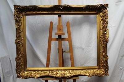 Lot 1101 - Victorian gilt picture frame