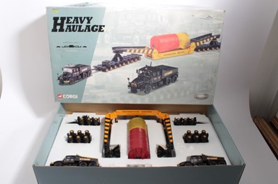 Lot 1625 - Corgi Heavy Haulage boxed models including 18003, 18005, 18004, 17603, CC12604, CC11802, CC12404, 17603, 16901 (boxes condition varies)
