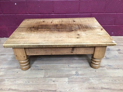 Lot 367 - Large pine low coffee table