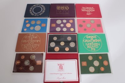 Lot 351 - G.B. - Royal Mint proof sets