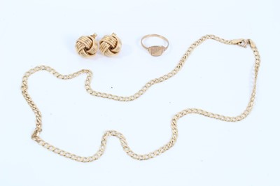 Lot 54 - 9ct gold curb link chain, 9ct gold signet ring and pair 9ct gold knot earrings
