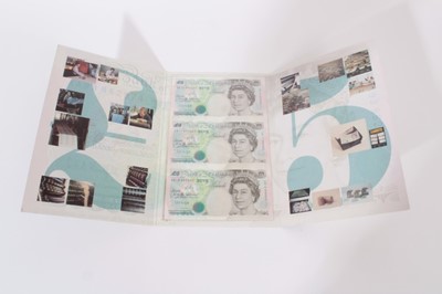 Lot 353 - G.B. - Royal Mint issued uncirculated £5 turquoise bank notes to include prefix AB serial number 999892, AB17 serial number 999892 and scarce last run AB18 serial number 999892...