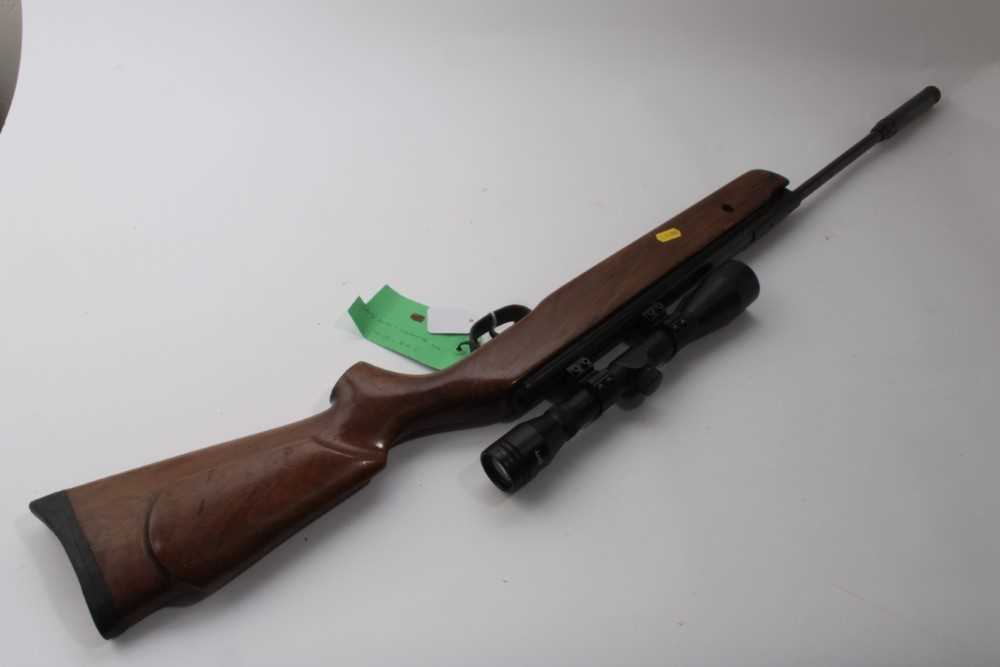 Lot 995 - SMK .22 Calibre air rifle with moderator and