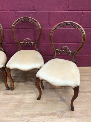 Lot 382 - Set of four Victorian walnut dining chairs