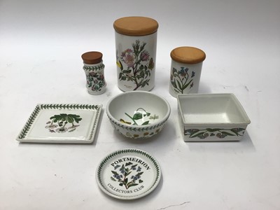 Lot 1077 - Portmeirion Botanic Garden dinner and tea wares