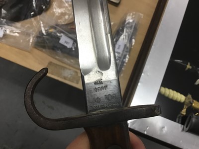 Lot 975 - Scarce First World War 1907 pattern bayonet with hooked quillion, fullered steel blade retaining almost all original finish, stamped Sanderson, 10' 08, in brown leather scabbard, stamped H.G.R. 08