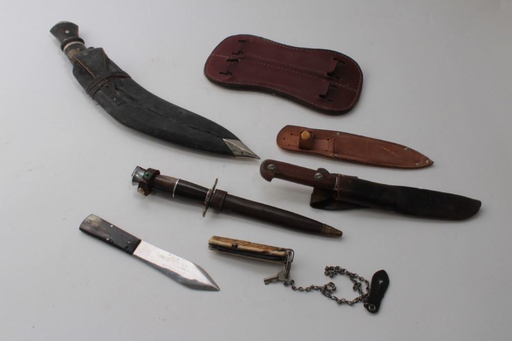 Sold at Auction: Authentic Gurka Kukri Knife Set