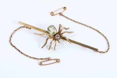 Lot 103 - Edwardian 9ct gold gem set spider bar brooch
