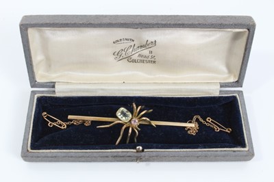 Lot 103 - Edwardian 9ct gold gem set spider bar brooch
