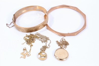 Lot 106 - 9ct gold hinged bangle, 9ct rose gold bangle, 9ct gold locket on chain and two other 9ct gold pendants on chains