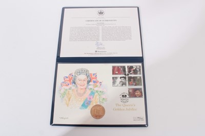 Lot 387 - Guernsey Westminster issued Gold Five Pound Coin cover celebrating 'The Queen's Golden Jubilee' 2002 (1 coin)