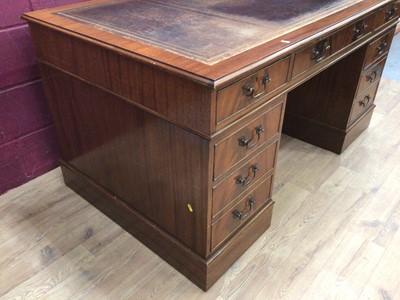 Lot 315 - Good quality mahogany twin pedestal writing desk with inset leather top and eight drawers below, 152cm wide, 90cm deep, 78cm high