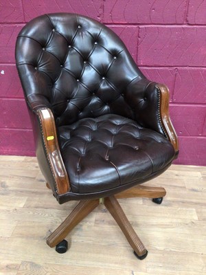 Lot 374 - Contemporary buttoned leather swivel desk chair