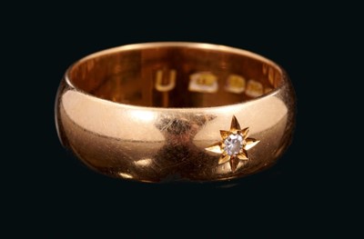 Lot 550 - 18ct gold gypsy ring with a single cut diamond in star shape gypsy setting. London 1966. Ring size U.