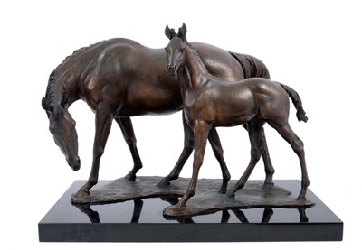 Lot 925 - Bernard Winskill (d. 1980) very large bronze sculpture of a mare and foal - 'Humble Duty', signed and titled to the base, approximately 50cm long, raised on black marble plinth, together with a cer...