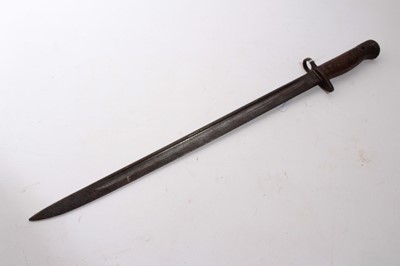 Lot 897 - First World War French 1866 pattern Chassepot bayonet and scabbard together with a First World War British 1907 pattern bayonet (scabbard lacking) (2)