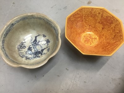 Lot 316 - Two Xuande style bowls