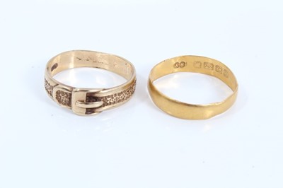 Lot 176 - 22ct gold wedding ring and 9ct gold buckle ring