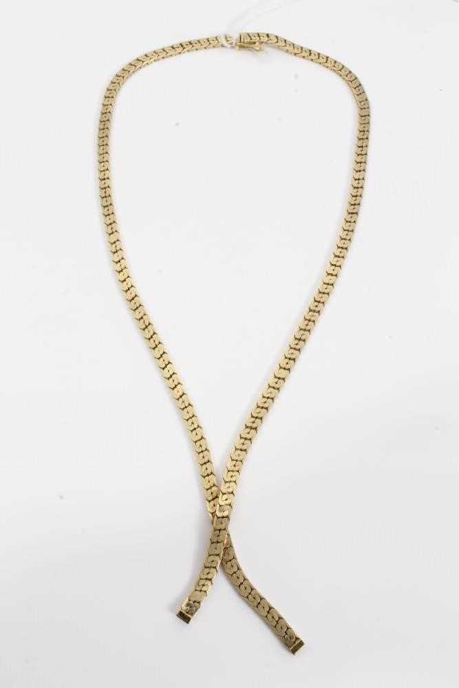 Lot 223 - 9ct gold cross over necklace